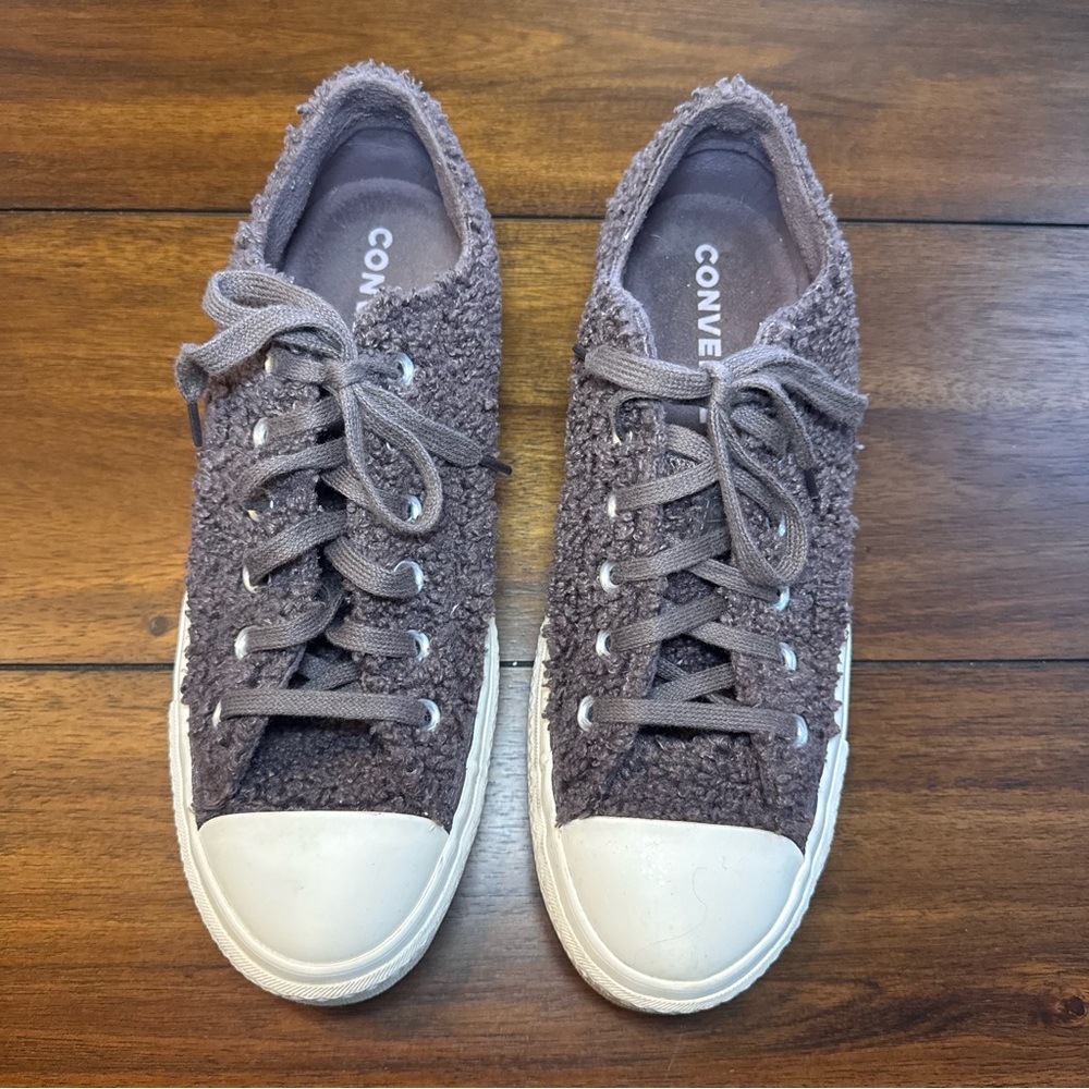 Converse Chuck Taylor All Star Shoes Womens 8.5 Platform Cozy‎ Sherpa Violet Ore